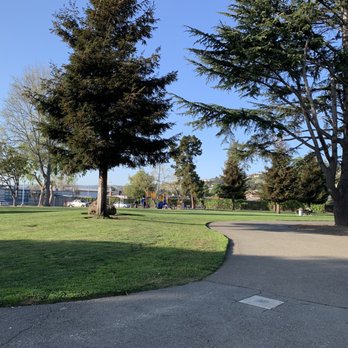 Toyon Park - Park area - Parks Near Me - San Leandro, California