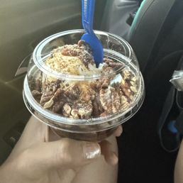 Turtle sundae