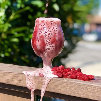 Bill's Best - a glass of raspberry smoothie - Brewpubs Near Me - Glenside, Pennsylvania