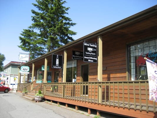 Stottle Winery Tasting Room - Hoodsport by null