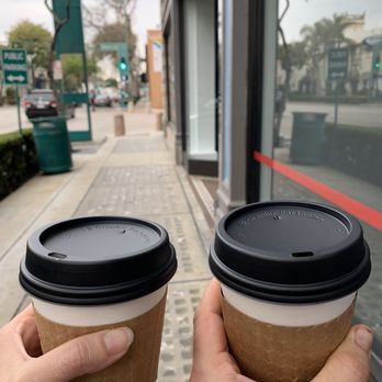 coffee shops near me close late