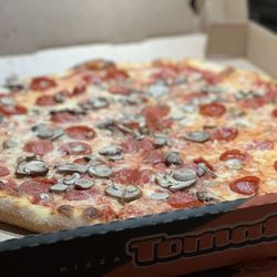 Tomato Pie Pizza Joint - Large (18 inch) Pepperoni Mushroom.