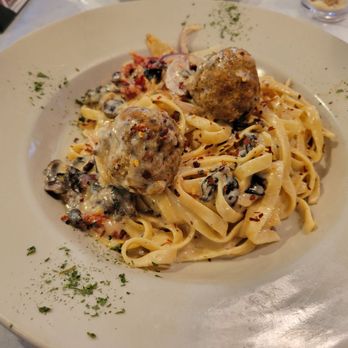 Corelli's Italian Cafe - Lunch Pepper Pasta - Italian Near Me - Sugar Land, Texas