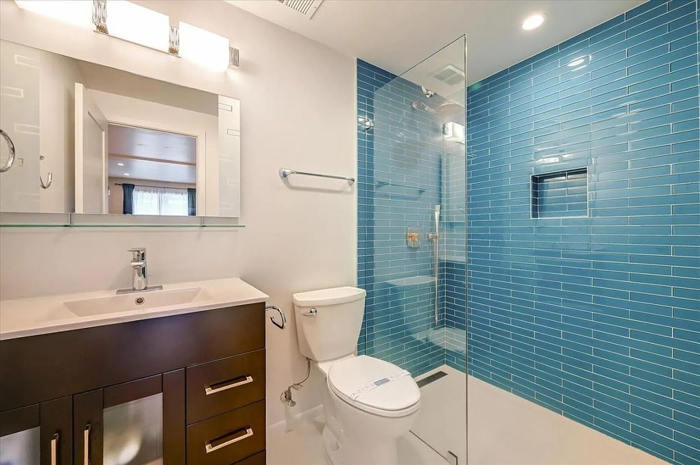 Slide of Landmark Construction