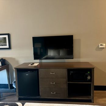 La Quinta by Wyndham - The TV - Hotels Near Me - West Memphis, Arkansas