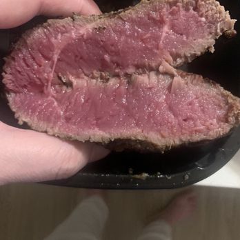 Applebee's Grill + Bar - Raw 8 oz. Top Sirloin* - American Near Me - Tewksbury, Massachusetts Applebee's Grill + Bar - Raw 8 oz. Top Sirloin* - American Near Me - Tewksbury, Massachusetts