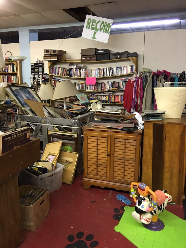 CLOTHESLINE THRIFT STORE Updated September 2024 1420 N Suncoast