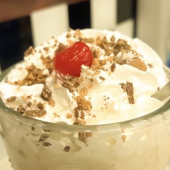 Steak ’n Shake - Mmmm, Reese's Peanut Butter Cup Shake! - Burgers Near Me - Las Vegas, Nevada Steak ’n Shake - Mmmm, Reese's Peanut Butter Cup Shake! - Burgers Near Me - Las Vegas, Nevada