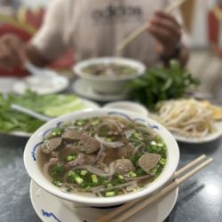 Pho Minh Thu - 12. Eye Round Steak and Meat Balls Pho