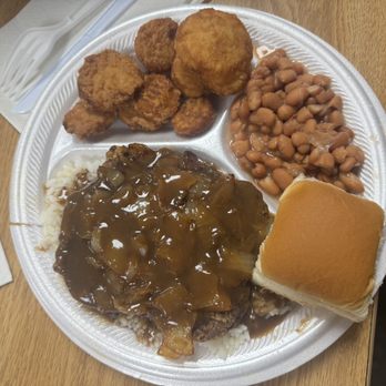 Ted's Restaurant - Country style steak, fried squash and beans - American Near Me - Charlotte, North Carolina