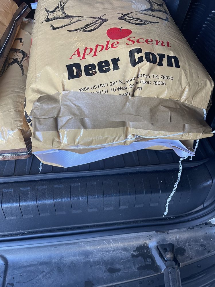 Strutty's Feed and Pet Supply Image