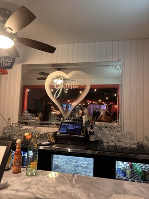 Gilly's House of Cocktails by null