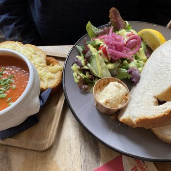 Gollem's Proeflokaal - Tomato soup, shrimp croquette - Gastropubs Near Me - Amsterdam, New Hampshire