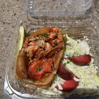 Morro Bay Lobster - Lobster roll with slaw - Food Trucks Near Me - Morro Bay, California Morro Bay Lobster - Lobster roll with slaw - Food Trucks Near Me - Morro Bay, California