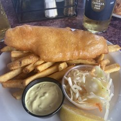 Blue Anchor - Small fish and chips $18.5