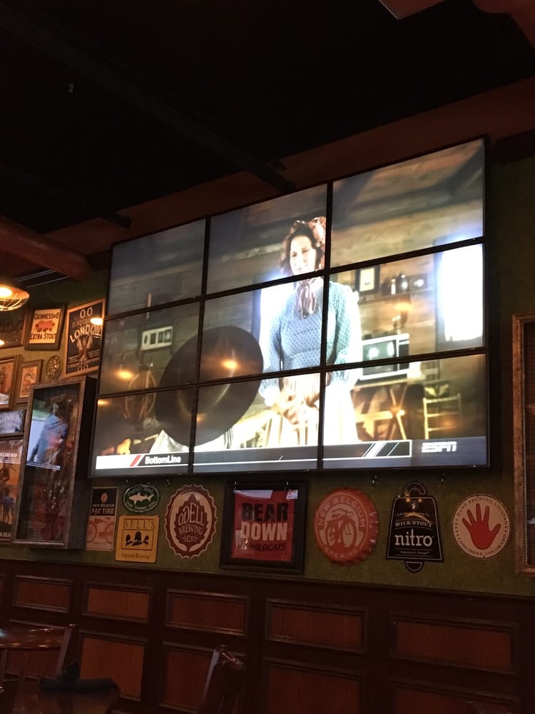 TILTED KILT PUB & EATERY CLOSED Updated June 2024 46 Photos & 99
