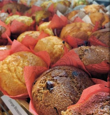 Howie's Market by null