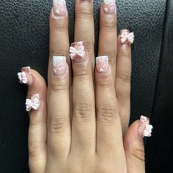 Royalty Nails Lounge - Nails