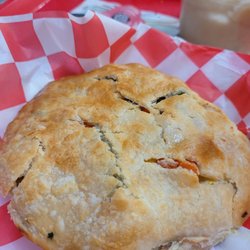 Dan's Bar-B-Que - Chicken pot pie