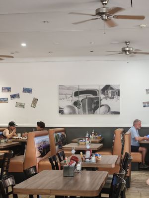 The Palms Café by null
