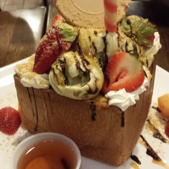 Cafe LaTTea - Pistachio crunch toast - Cafes Near Me - Cupertino, California