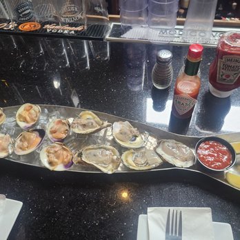 Jerry and the Mermaid - Order: 6 clams and 6 oysters. Came out short one oyster.Oysters weren't clean. Lots of small pieces of shells to spit out - Seafood Near Me - Riverhead, New York Jerry and the Mermaid - Order: 6 clams and 6 oysters. Came out short one oyster.Oysters weren't clean. Lots of small pieces of shells to spit out - Seafood Near Me - Riverhead, New York