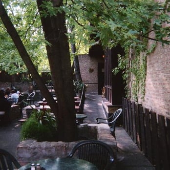 Moody's Pub - Pubs Near Me - Chicago, Illinois