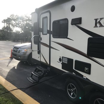 Encore Tropical Palms - RV Parks Near Me - Kissimmee, Florida