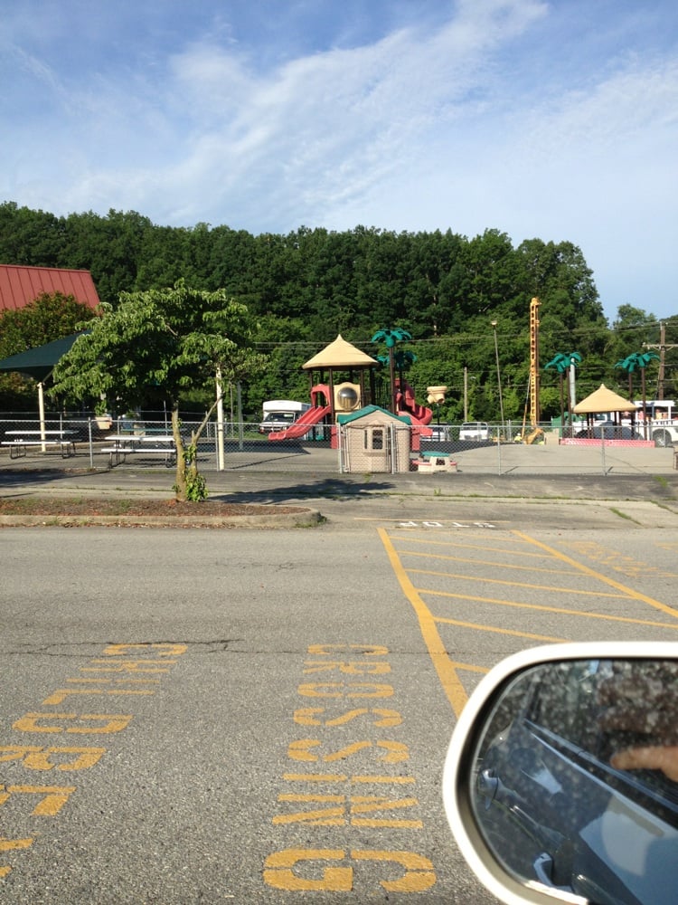 Honey Tree Early Learning Centers - childcare center in Roanoke, VA