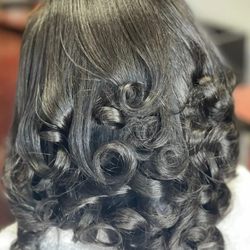 Neydi Dominican Hair Salon