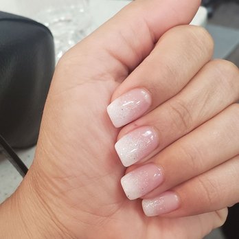 Gradient Nail - Had my very first full set and I'm so impressed. I so love my nails right now - Nail Salons Near Me - Honolulu, Hawaii