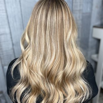 Illustria - My beautiful hair thanks to Niki! - Hair Salons Near Me - Milwaukee, Wisconsin