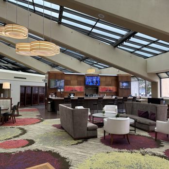 Walnut Creek Marriott - Lobby & Bar - Hotels Near Me - Walnut Creek, California Walnut Creek Marriott - Lobby & Bar - Hotels Near Me - Walnut Creek, California