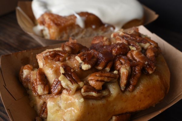 Old West Cinnamon Rolls by null