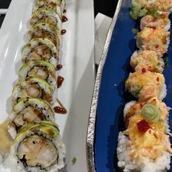 I Heart Sushi - Caterpillar roll and moai roll