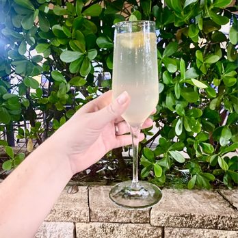 DaVinci's - French 75 cocktail - Italian Near Me - Marco Island, Florida