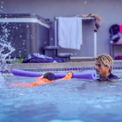 Hall Swim Academy - Focusing on kick, such an important skill when learning how to swim.