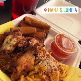 Mama's Lumpia - Pork lumpia w/ sweet chili sauce, adobo wings, garlic noodles, and strawberry green iced tea - Filipino Near Me - Pacheco, California