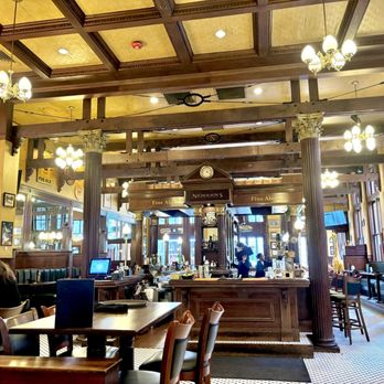 Nicholson's Fine Food & Whiskey - Inside bar area - Pubs Near Me - Cincinnati, Ohio