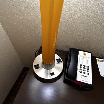Super 8 by Wyndham New Hampton - These do not have USB charging ports. Bring your own. - Hotels Near Me - New Hampton, Iowa