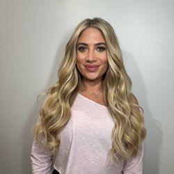 Privé Hair Studio - After photo of a blonde Hair Extension Application with highlights!