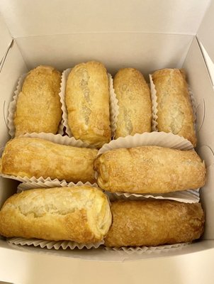 Auntie Em's Fine Foods & Pastries by null