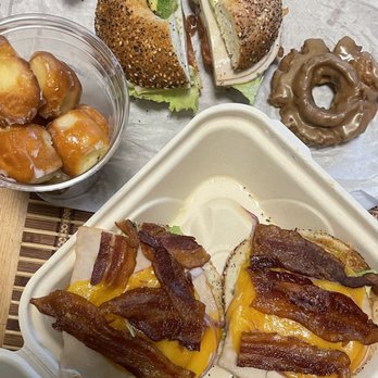 Sunnys Donuts - Donuts Near Me - Ukiah, California
