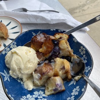 Apt 9f - Bread pudding - Cocktail Bars Near Me - Wilton Manors, Florida