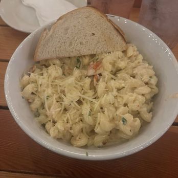 Calypso Bar & Grill - LOBSTER MAC!! - New American Near Me - Virginia Beach, Virginia