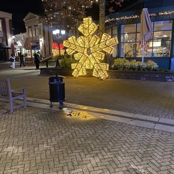 McArthurGlen Designer Outlet - Outlet Stores Near Me - Richmond, British Columbia