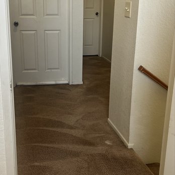 Oxi Fresh Carpet Cleaning - Hallway cleaned - Carpet Cleaning Near Me Oxi Fresh Carpet Cleaning - Hallway cleaned - Carpet Cleaning Near Me