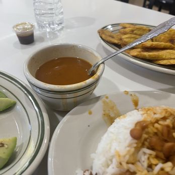 El Valle Restaurant 809 - Tostones Arroz Habichuelas Tostones - Latin American Near Me - Yonkers, New York