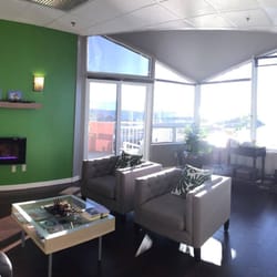 Lokahi Ohana Spa - Our inviting and comfortable waiting room