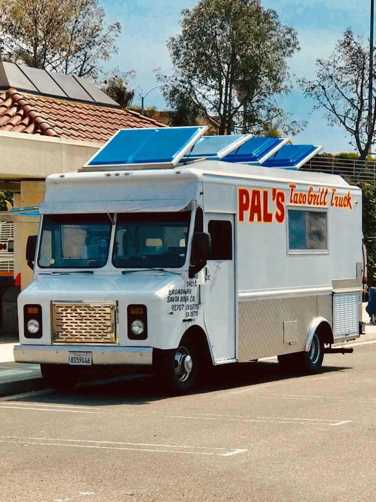 Pal’s taco grill truck Logo
